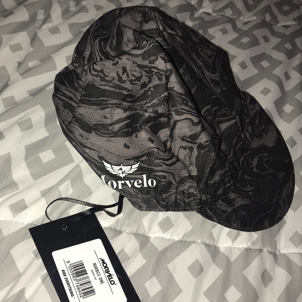 Morveleo bike hat